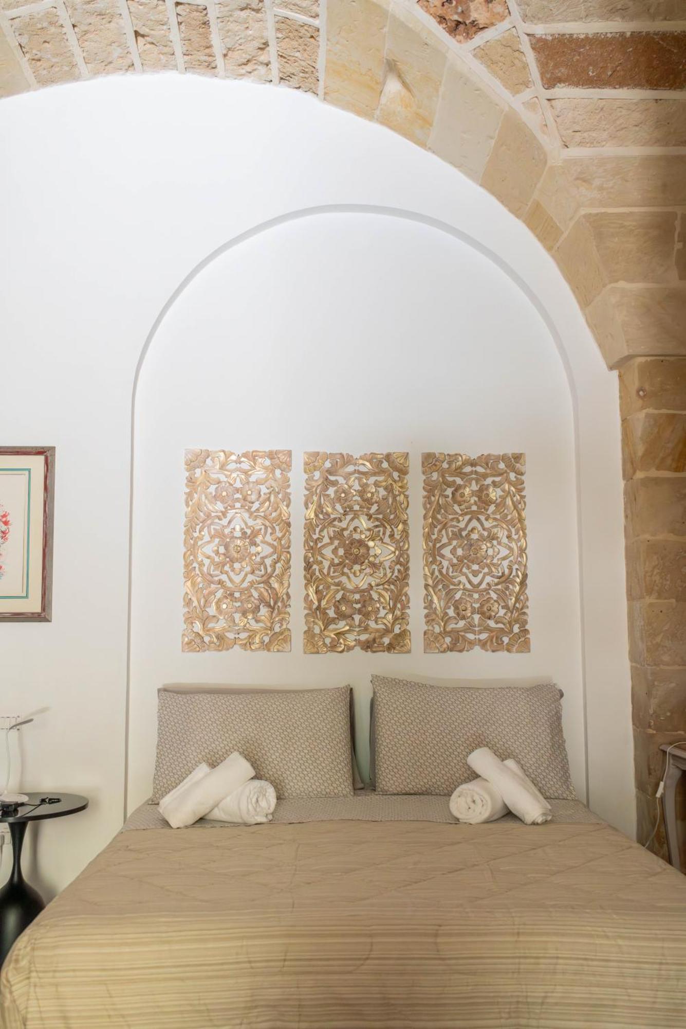 B&B Corte Dei Memoli Di Margiotta Giuseppina Lecce Extérieur photo