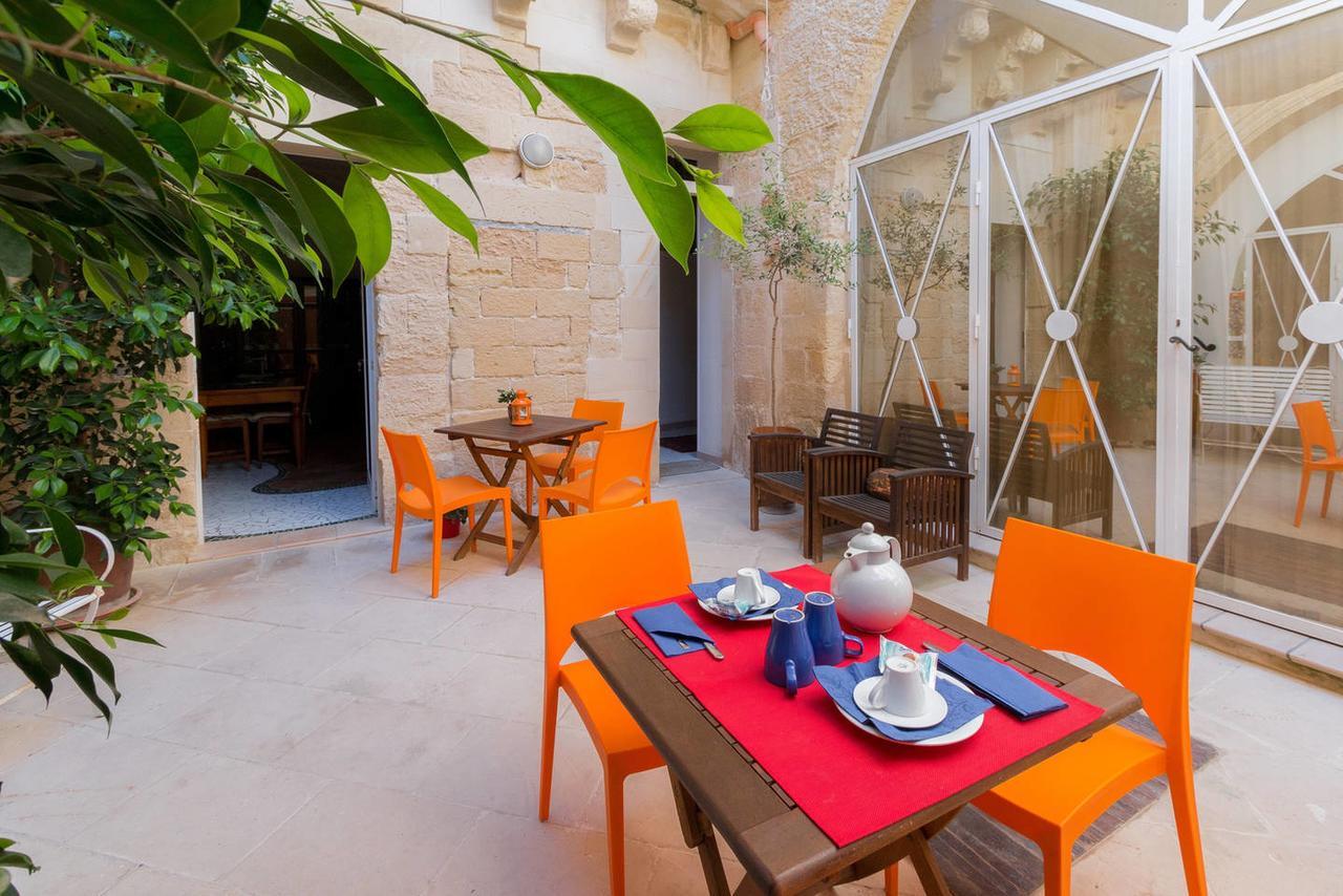 B&B Corte Dei Memoli Di Margiotta Giuseppina Lecce Extérieur photo