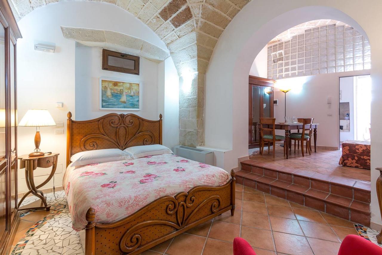 B&B Corte Dei Memoli Di Margiotta Giuseppina Lecce Extérieur photo