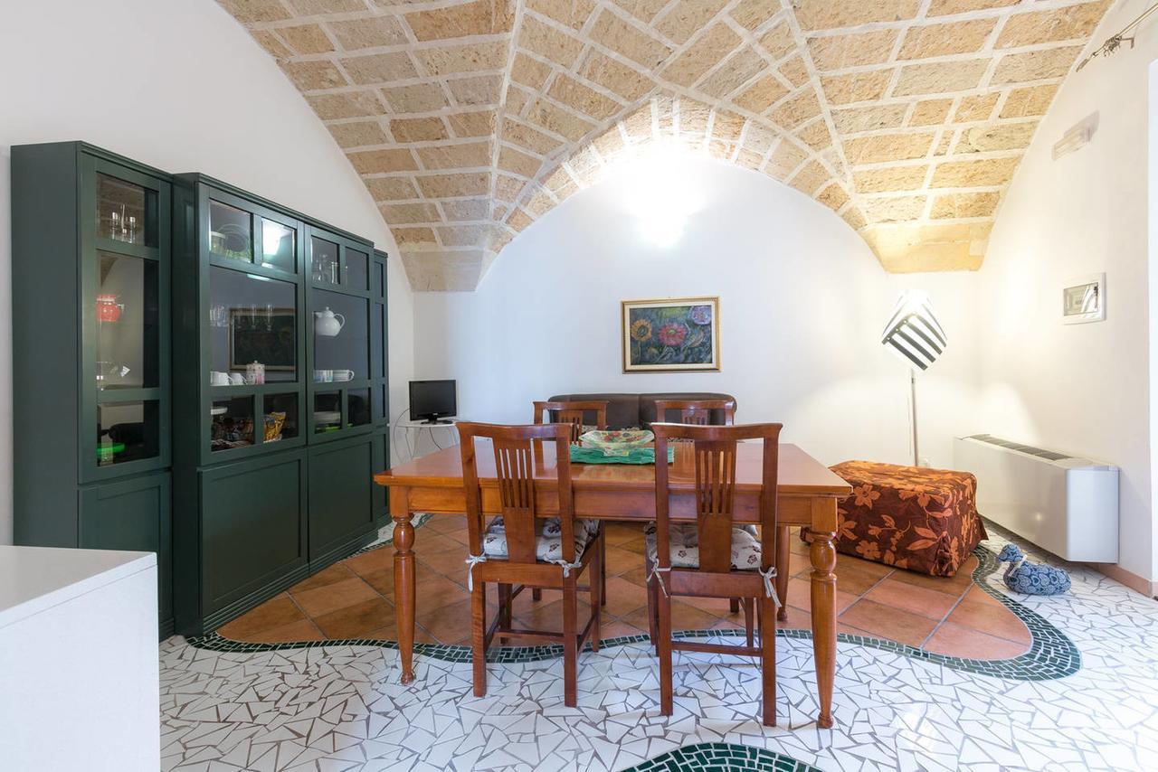 B&B Corte Dei Memoli Di Margiotta Giuseppina Lecce Extérieur photo