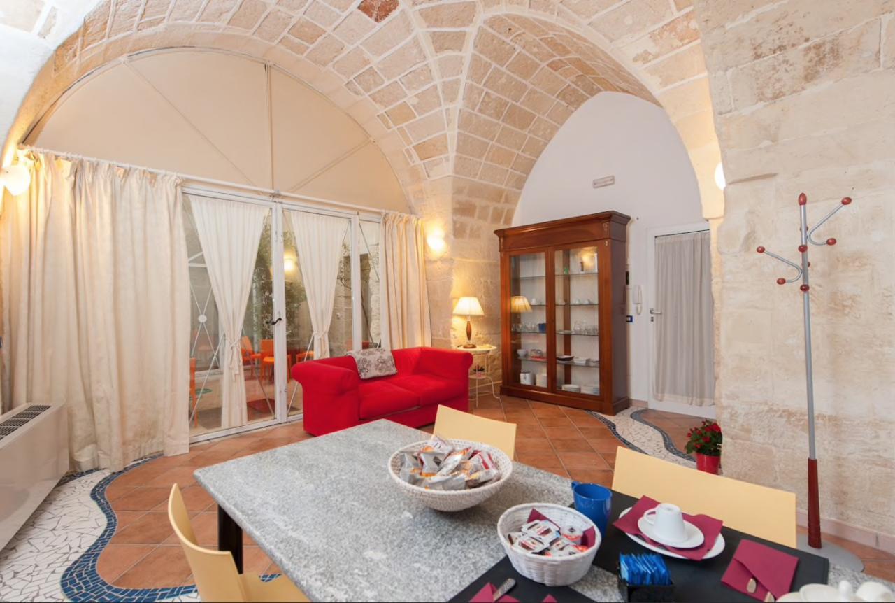 B&B Corte Dei Memoli Di Margiotta Giuseppina Lecce Extérieur photo